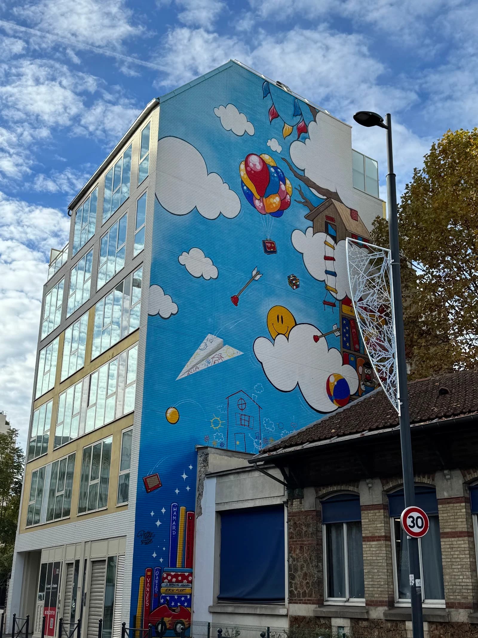 Photo de l'espace coworkea-vanves-bleuzen (source : Google)