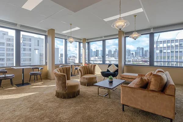 Photo de l'espace now-smart-parc-courbevoie (source : Google)