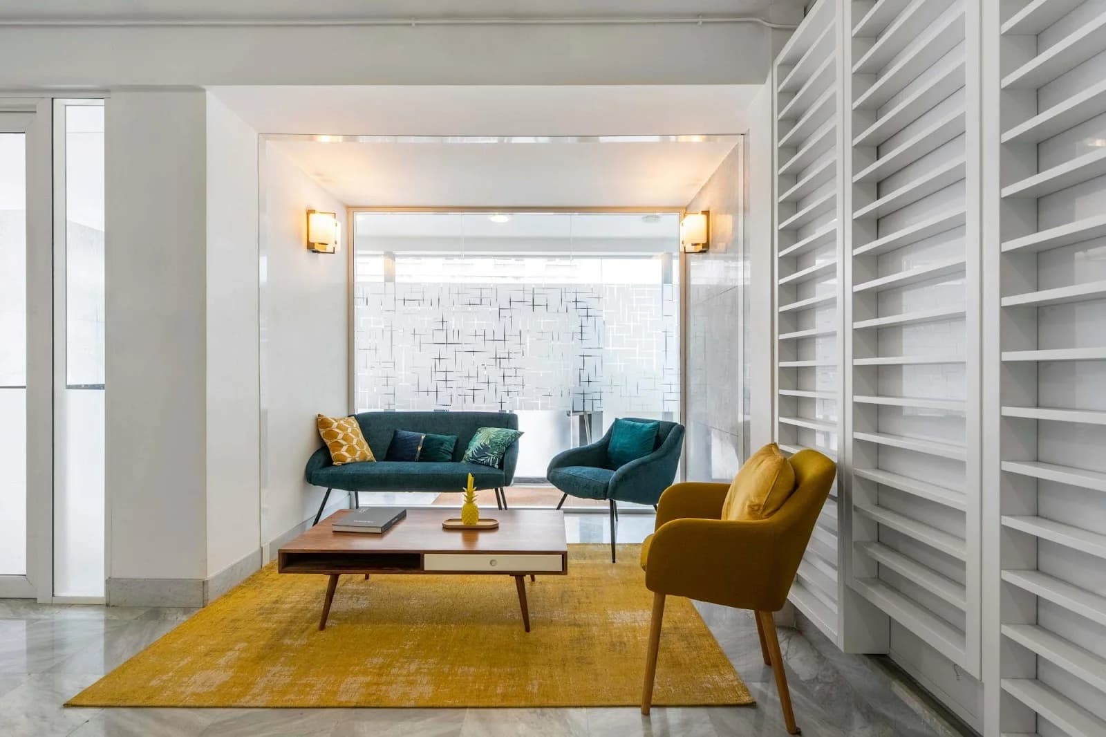 Photo de l'espace regus-pont-de-neuilly (source : Google)