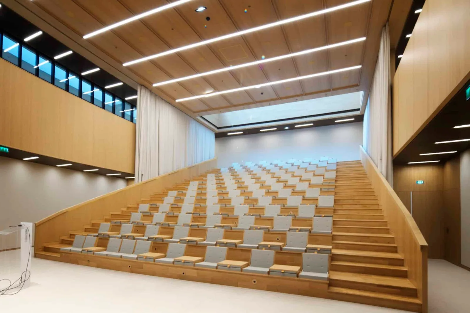 Photo de l'espace wacano-courbevoie (source : Google)