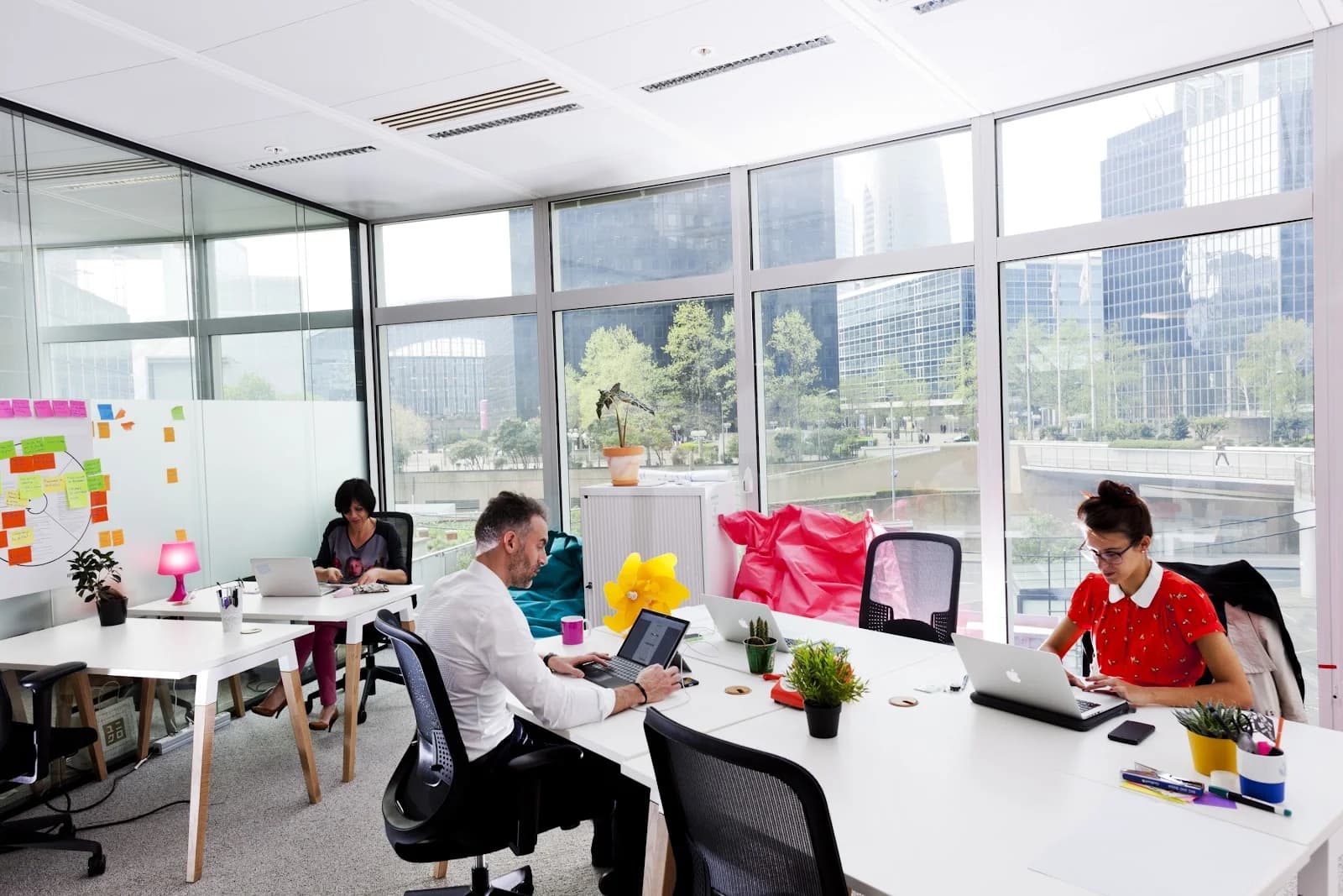 Photo de l'espace wojo-la-defense-cnit (source : Google)