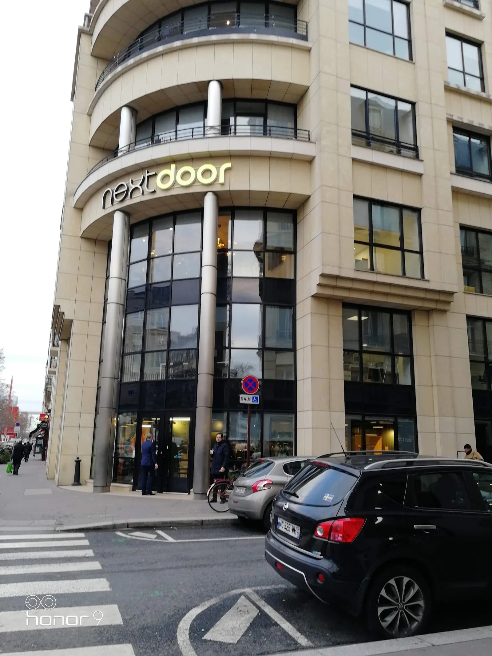 Photo de l'espace wojo-neuilly (source : Google)